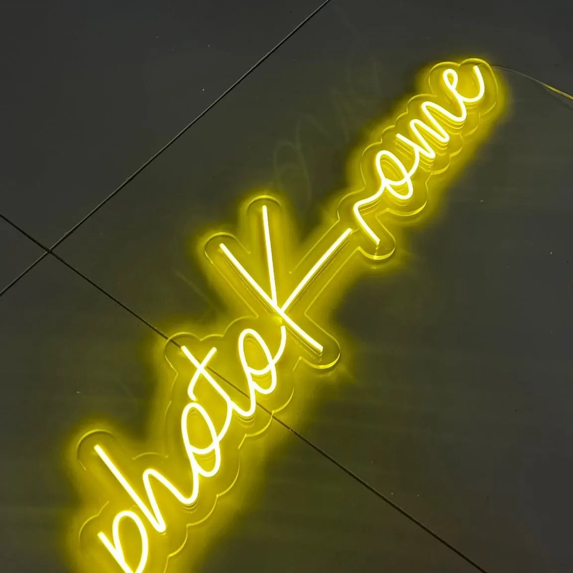 Enseigne néon LED PhotoK Rome — jaune